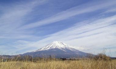 Где находится вулкан Фудзияма?